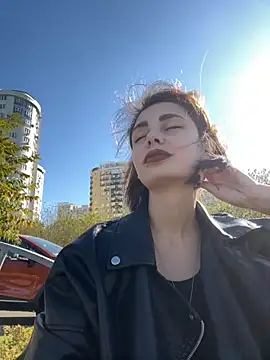 Snapshot of SandraCarter chatting on September 15, 6:14 am SandraCarter online show from September 15, 6:14 am