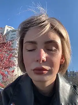 Snapshot of SandraCarter chatting on November 3, 7:02 am SandraCarter online show from November 3, 7:02 am