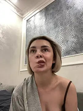 SandraCarter online show from February 6, 8:10 am