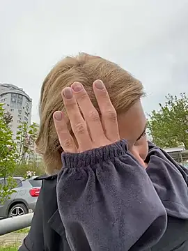 SandraCarter online show from April 18, 7:33 am