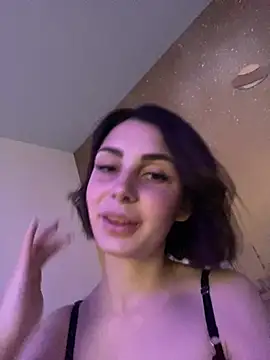 Snapshot of SandraCarter chatting on March 3, 12:28 pm SandraCarter online show from March 3, 12:28 pm