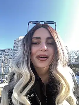 Snapshot of SandraCarter chatting on March 9, 7:12 am SandraCarter online show from March 9, 7:12 am