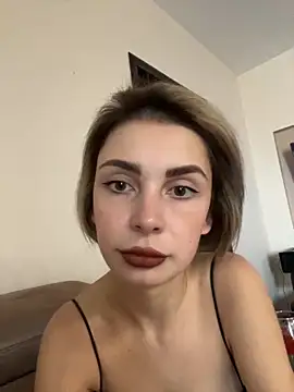 Snapshot of SandraCarter chatting on October 9, 6:03 am SandraCarter online show from October 9, 6:03 am