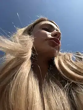 SandraCarter online show from March 18, 8:06 am