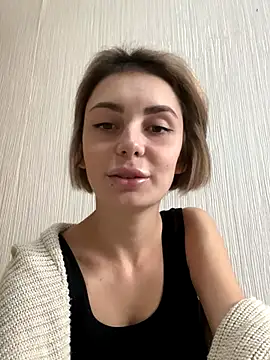 Snapshot of SandraCarter chatting on October 2, 7:34 am SandraCarter online show from October 2, 7:34 am