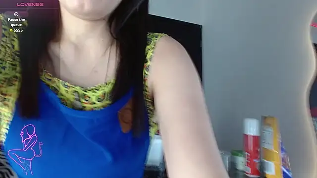 Carolaine69  online show from March 7, 1:49 pm