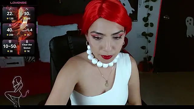 Snapshot of Carolaine69_ chatting on October 8, 1:45 pm Carolaine69 online show from October 8, 1:45 pm