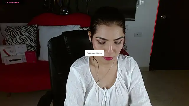 Carolaine69  online show from January 15, 2:09 pm