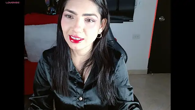 Snapshot of Carolaine69_ chatting on June 30, 1:33 pm Carolaine69 online show from June 30, 1:33 pm