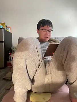 Snapshot of YoY-man chatting on January 18, 6:03 am YoY-man online show from January 18, 6:03 am