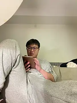 Snapshot of YoY-man chatting on January 16, 3:13 pm YoY-man online show from January 16, 3:13 pm