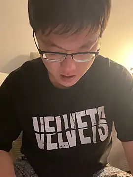 Snapshot of YoY-man chatting on February 2, 9:07 am YoY-man online show from February 2, 9:07 am