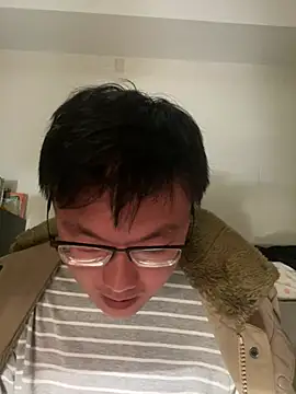 Snapshot of YoY-man chatting on January 15, 2:45 pm YoY-man online show from January 15, 2:45 pm