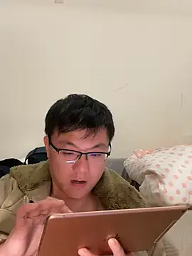 Snapshot of YoY-man chatting on January 12, 4:29 pm YoY-man online show from January 12, 4:29 pm