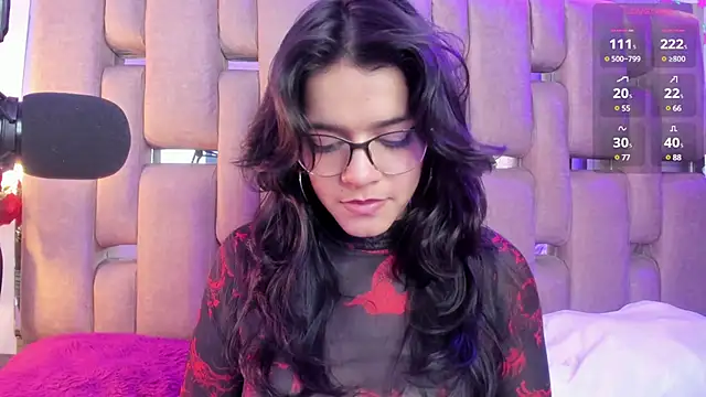 ValerieKay  online show from March 3, 6:46 pm