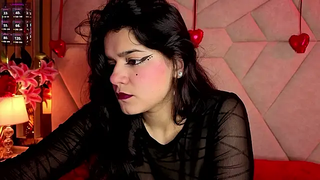 ValerieKay  online show from February 10, 1:32 pm