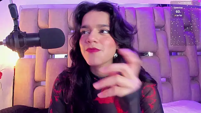 ValerieKay  online show from February 23, 3:51 pm