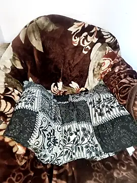 Snapshot of beautiful_himanshi2 chatting on February 18, 5:05 am beautiful himanshi2 online show from February 18, 5:05 am