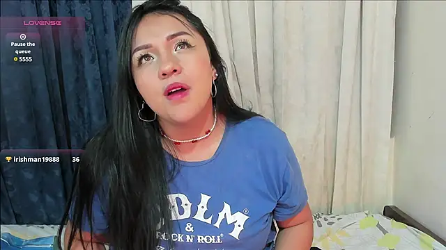 Snapshot of Rachel_Dubois chatting on March 18, 4:51 am Rachel Dubois online show from March 18, 4:51 am