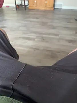 Snapshot of elperrinHN chatting on February 16, 10:33 pm elperrinHN online show from February 16, 10:33 pm