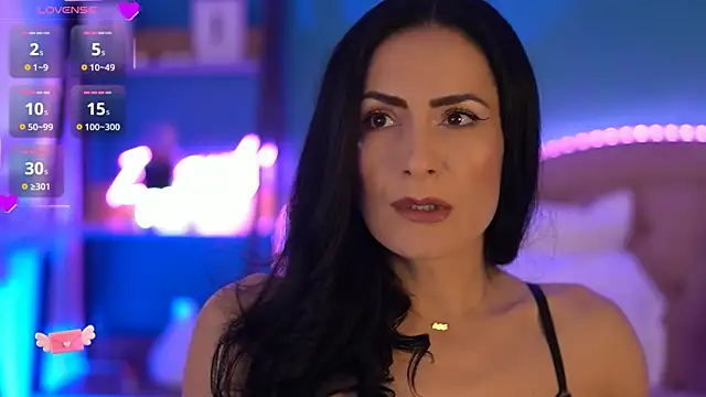 RaisaVawn online show from April 14, 6:07 am