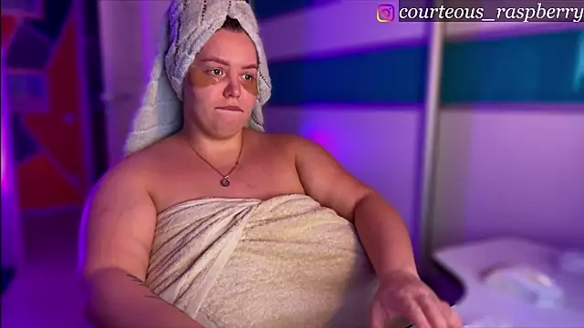 courteous raspberrry online show from November 28, 10:48 am