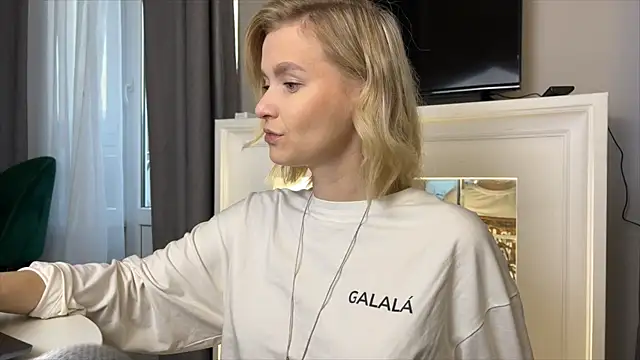 Adelovenick online show from November 27, 8:37 am