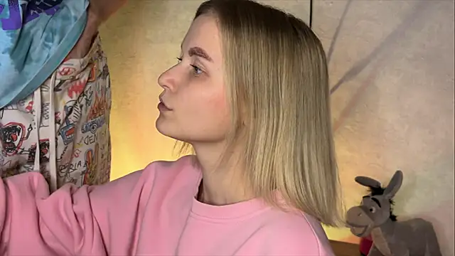 Adelovenick online show from March 18, 8:16 pm