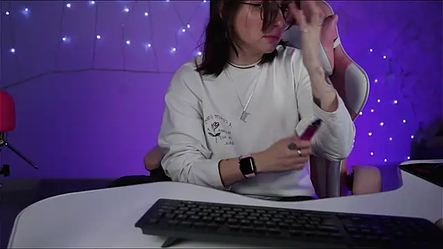 Lana  May online show from February 27, 2:43 pm