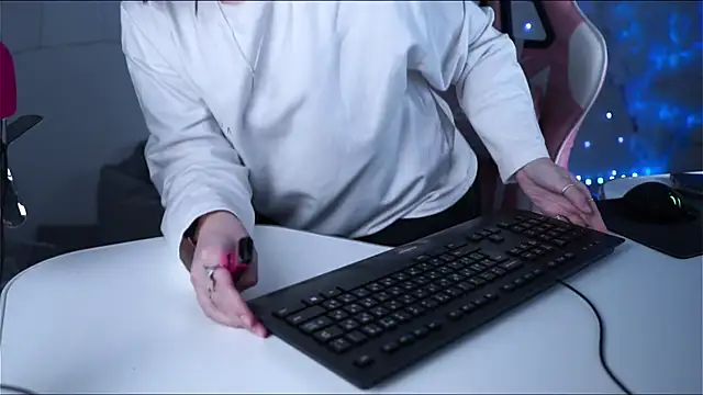 Lana  May online show from March 9, 6:11 pm