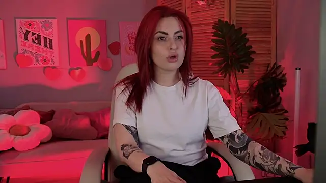 Lana  May online show from April 18, 11:23 am
