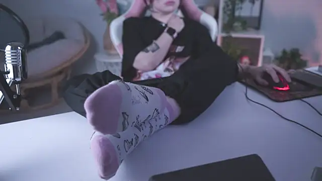 Lana  May online show from March 14, 5:46 pm