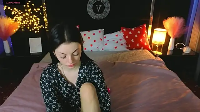 Snapshot of Daisy_Delight chatting on March 2, 5:41 am Daisy Delight online show from March 2, 5:41 am