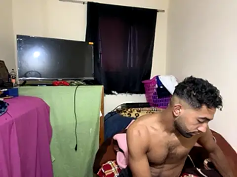 Snapshot of GaaTto chatting on November 3, 11:58 am GaaTto online show from November 3, 11:58 am