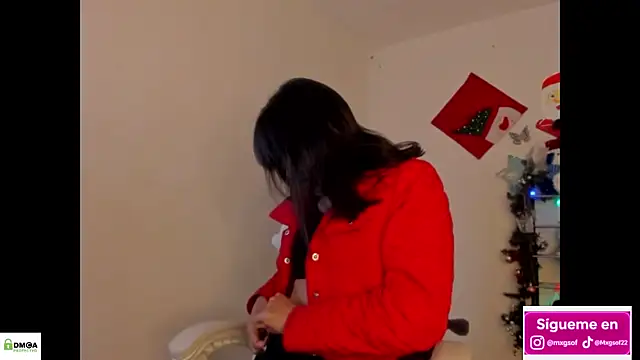 meganthompsonn22 online show from November 29, 5:57 pm