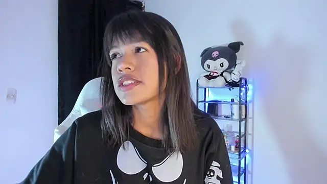 meganthompsonn22 online show from February 7, 4:09 am