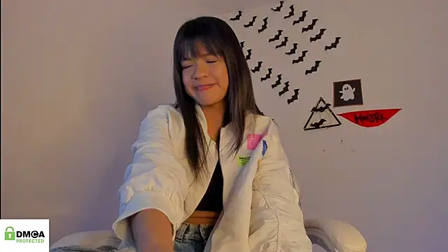 meganthompsonn22 online show from October 28, 7:29 am