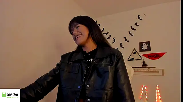 meganthompsonn22 online show from October 5, 3:58 pm