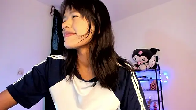 meganthompsonn22 online show from March 10, 12:31 pm