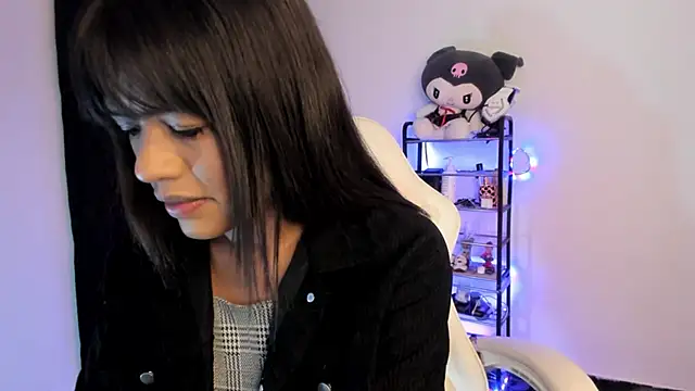 meganthompsonn22 online show from February 25, 7:19 am