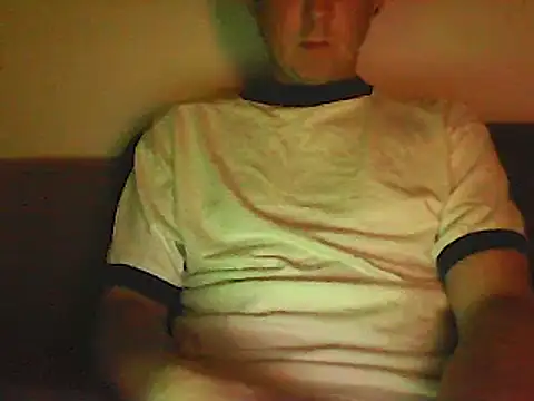 Snapshot of Sunnygun0 chatting on March 16, 6:44 pm Sunnygun0 online show from March 16, 6:44 pm