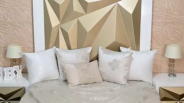 PassionMacoll online show from November 22, 1:43 pm