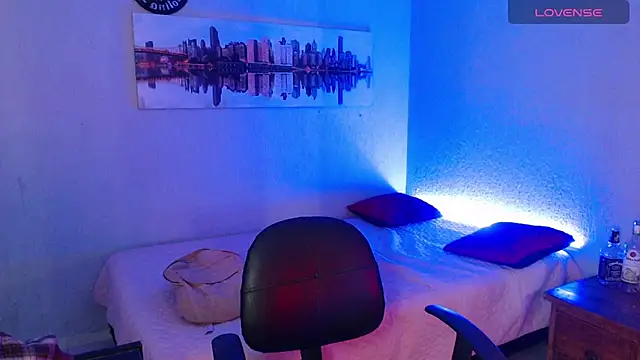 Snapshot of mixie_cute chatting on February 21, 9:00 pm mixie cute online show from February 21, 9:00 pm