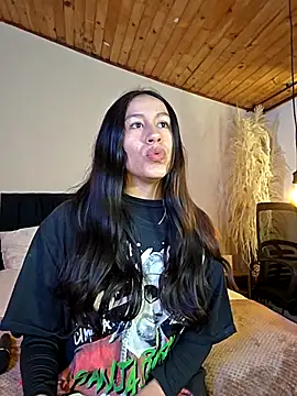 EmiGomez  online show from March 21, 12:42 pm