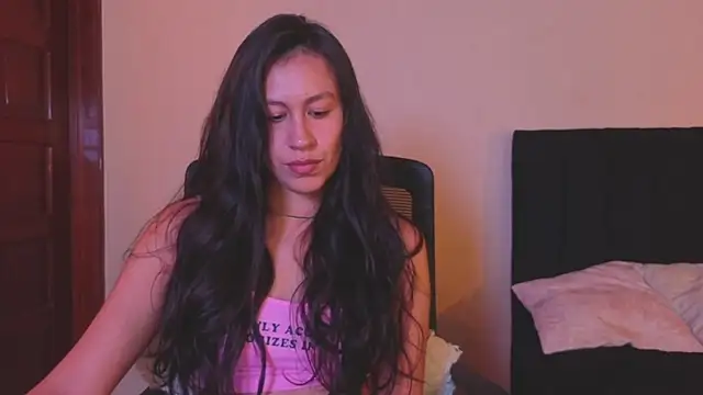 Snapshot of EmiGomez_ chatting on July 12, 4:30 pm EmiGomez online show from July 12, 4:30 pm
