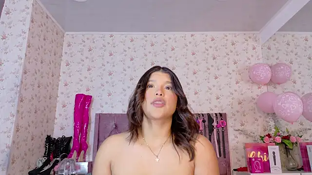 Snapshot of AvrillThomas chatting on February 21, 7:38 pm AvrillThomas online show from February 21, 7:38 pm