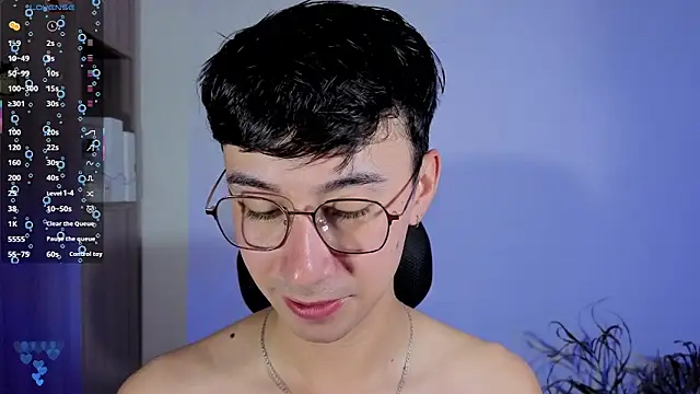 Snapshot of cameron_cum chatting on October 31, 11:07 am cameron cum online show from October 31, 11:07 am