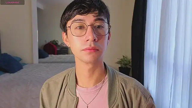 Snapshot of cameron_cum chatting on December 4, 11:09 am cameron cum online show from December 4, 11:09 am