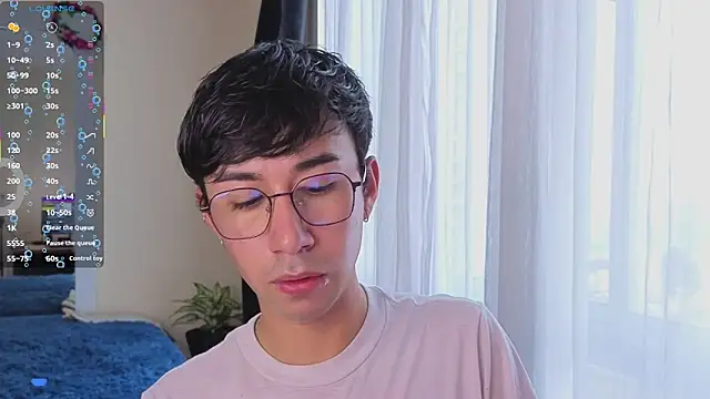 cameron cum online show from December 19, 11:45 am