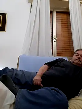 bluangelo online show from March 14, 9:00 pm